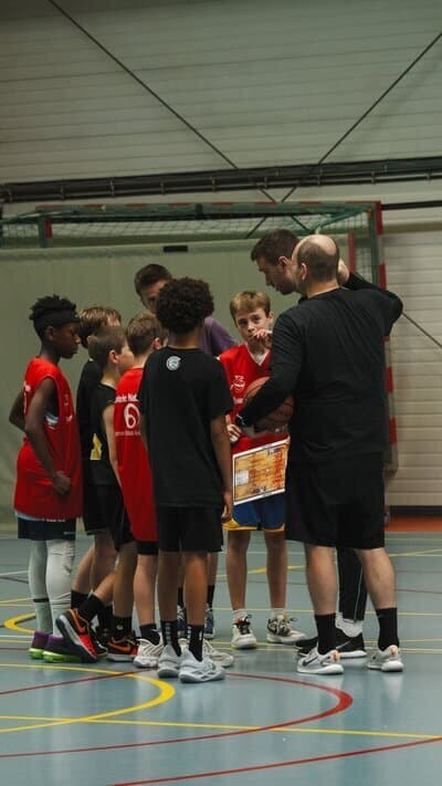 Players and coaches at a past Transforming Basketball event (photo 10)